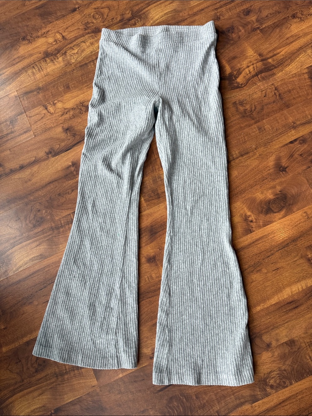 aerie Ribbed Flare Leggings in Light Gray